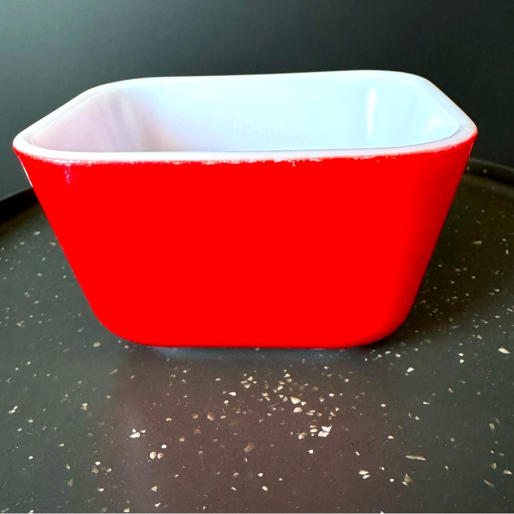 Vintage Retro Pyrex Red 501 Series Refrigerator Dish 1960’s Made in USA Primary
